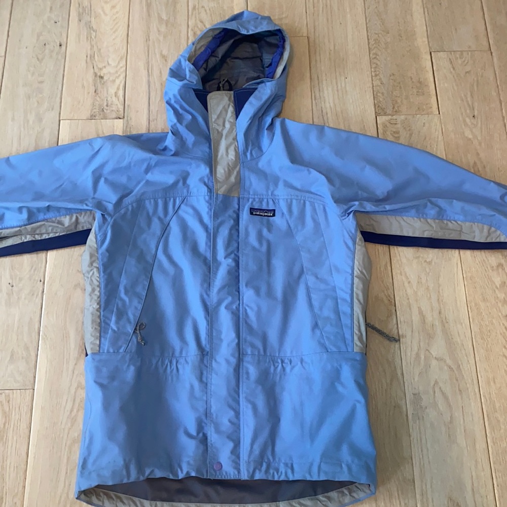 Women’s Patagonia Fully Waterproof Jacket